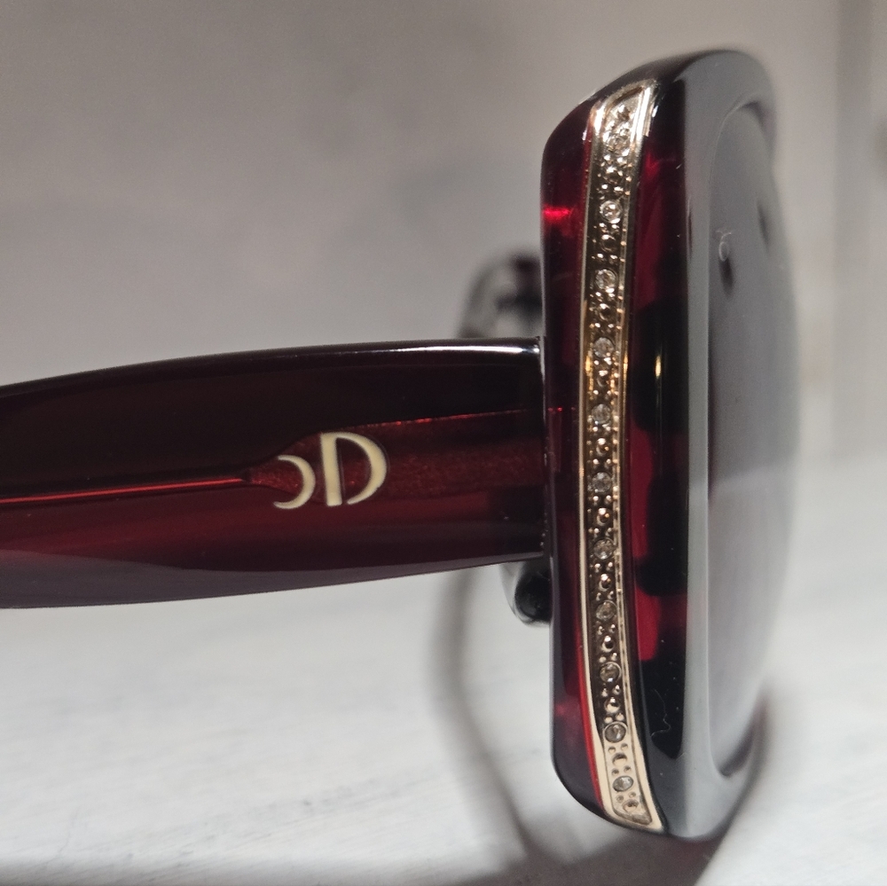 Catherine Deneuve CD-604 Red Sunglasses